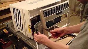 1-window-ac-repairing-.webp