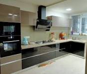 Glossy Wooden Modular Kitchen